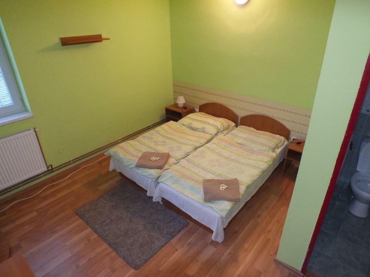 Fan Fan Penzion Rožňava Kültér fotó